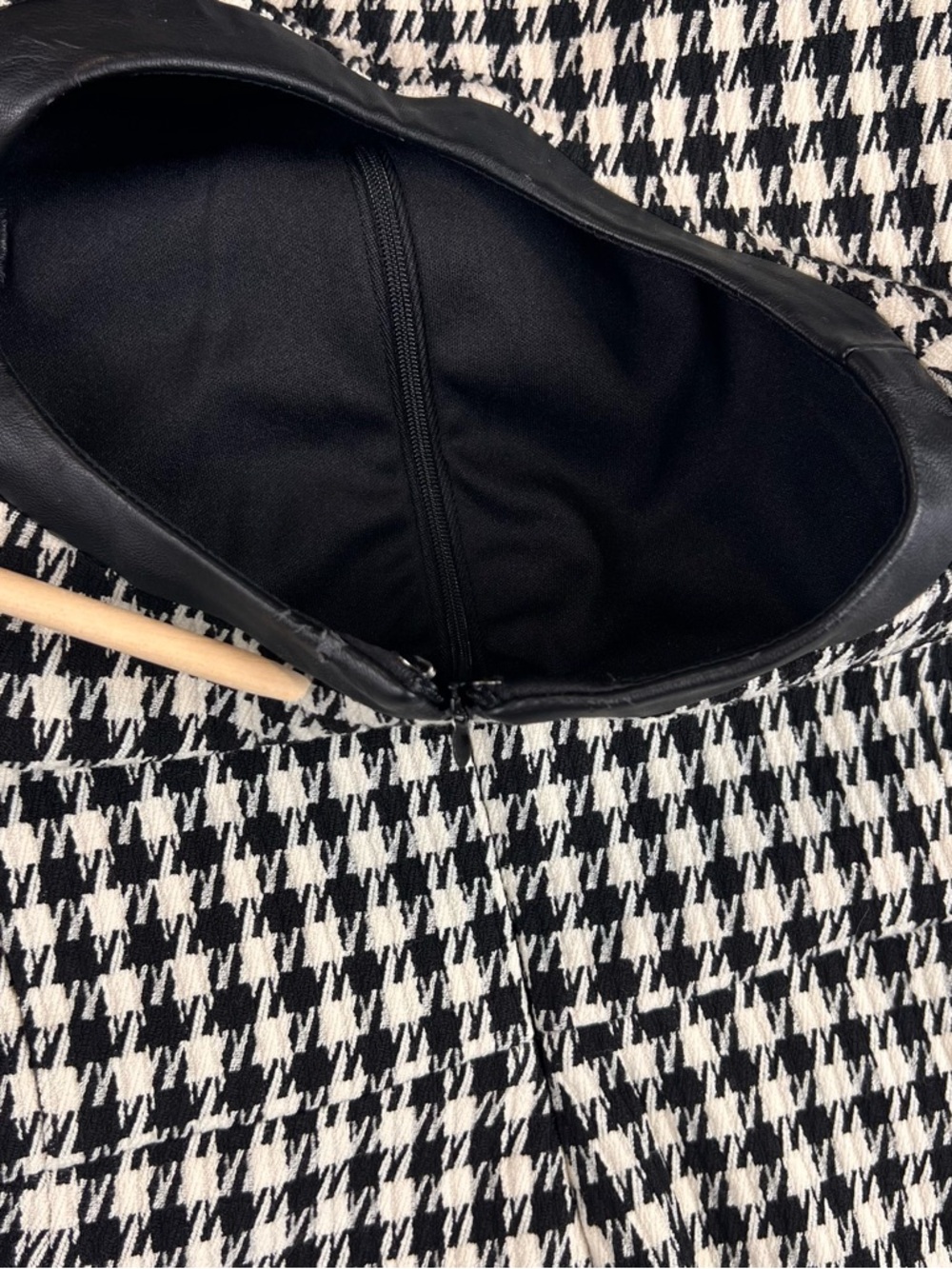 Ralph Lauren Black & White Houndstooth Sleeveless Midi Dress - Picture 6 of 9